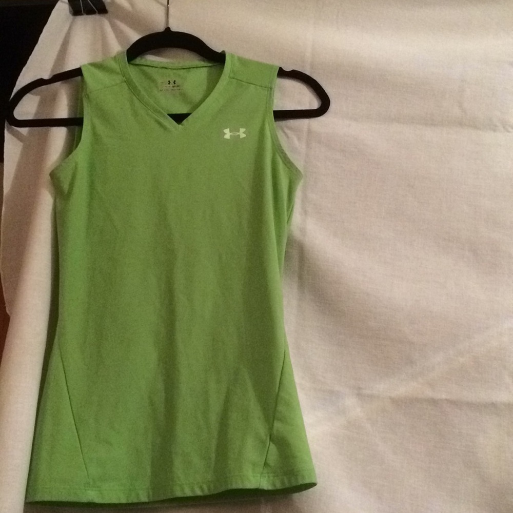 Under Armour sleeveless heat gear top
